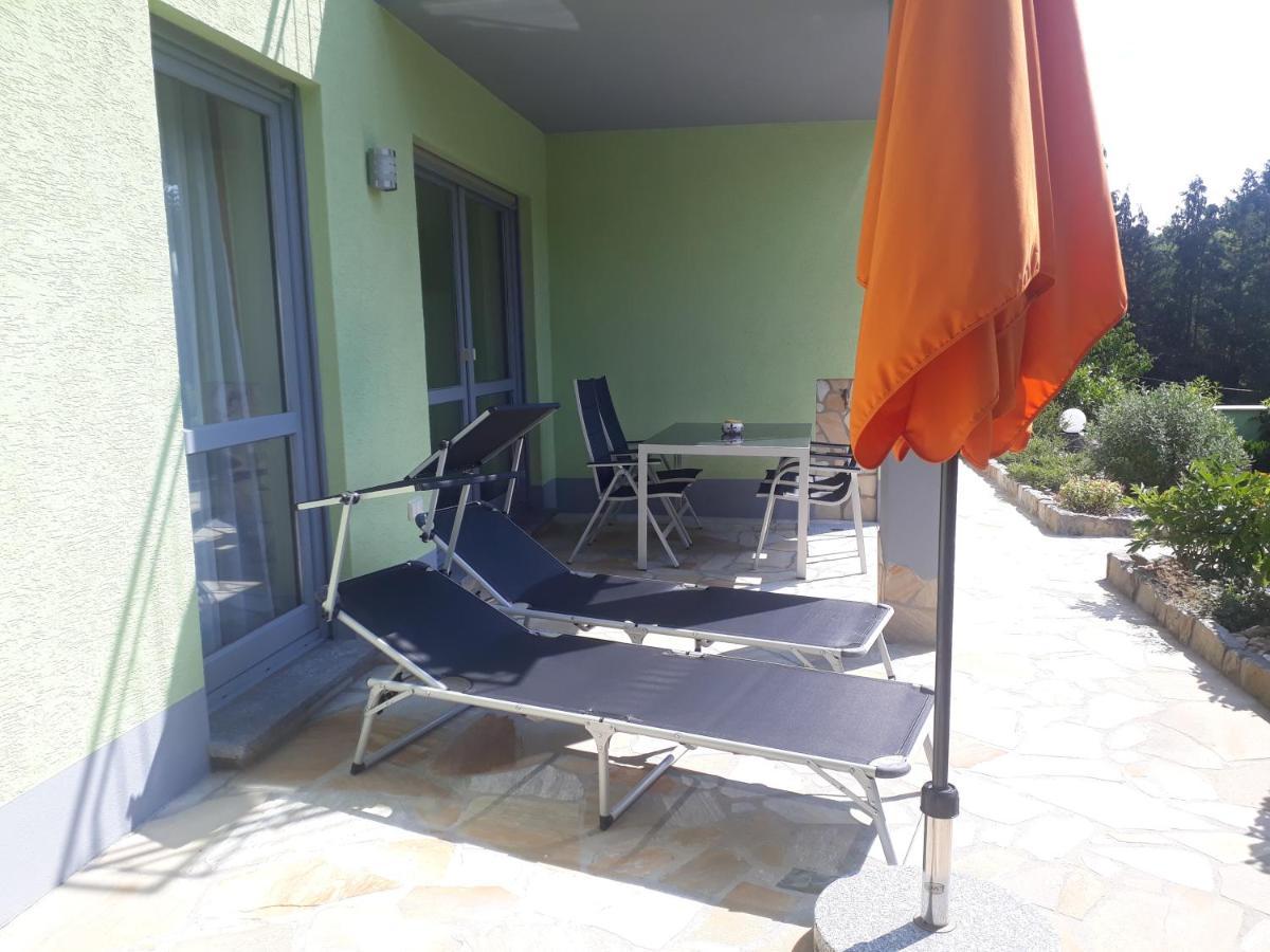 Ferienwohnung Pension Am Weinberg Mainstockheim Exterior foto